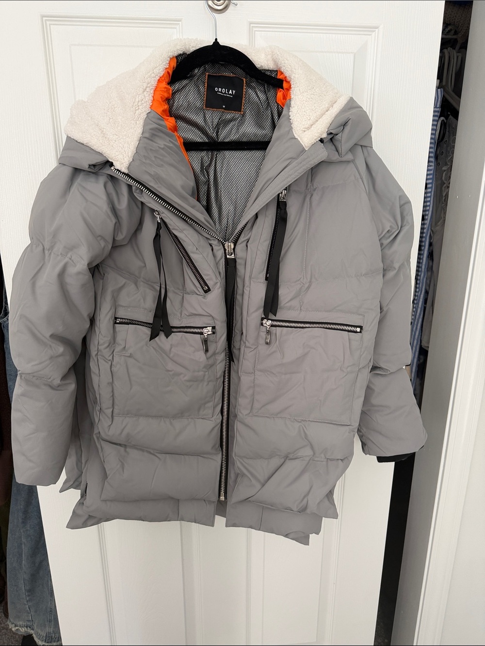 OROLAY Women's Light Gray Insulated Ski Jacket with Sherpa Hood